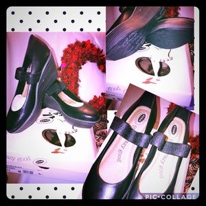 *BNIB* *DR. SCHOLL’s BLACK SLIP ON PLATFORM WEDGE